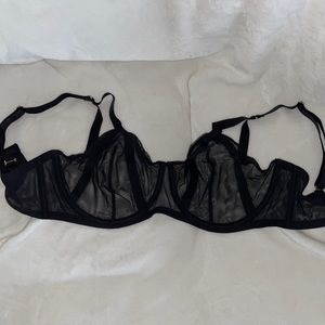 Victoria’s Secret mesh bra 36DDD